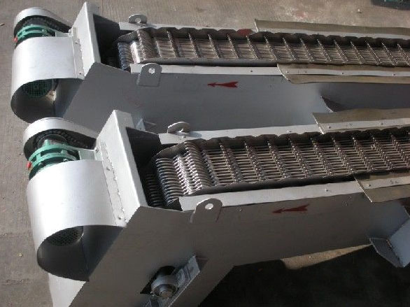 回轉(zhuǎn)式格柵除污機(jī)